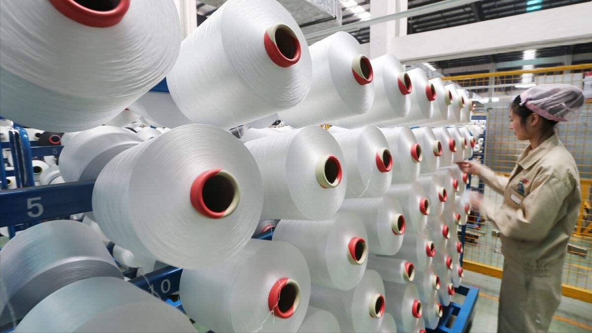 色母機(jī)在化纖行業(yè)的重要性 色母機(jī)在化纖行業(yè)的重要性